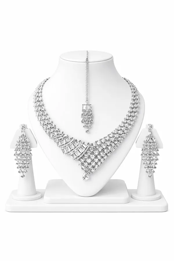 White_Crystal_Layered_Bridal_Necklace_Set_With_Maang_Tikka_For_Women