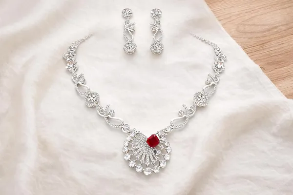 White_And_Ruby_Red_Crystal_Statement_Necklace_Set_For_Women