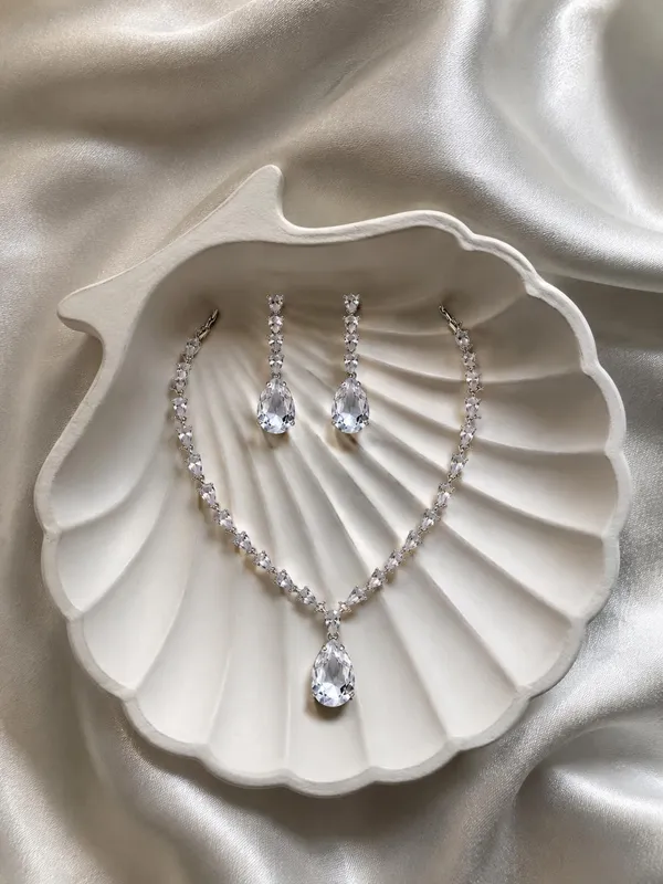 Crystal_And_White_Alloy_Cz_Crystal_Teardrop_Bridal_Necklace_Set_For_Women