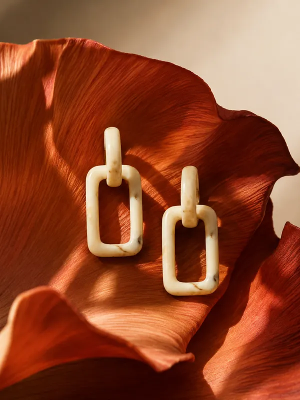 Zeeba_Jewels_Geometric_Link_Dangler_Earrings_for_Women_|_Contemporary_Statement_Drop_Earrings_|_Lightweight_Acrylic_Designer_Earrings_for_Everyday_Elegance