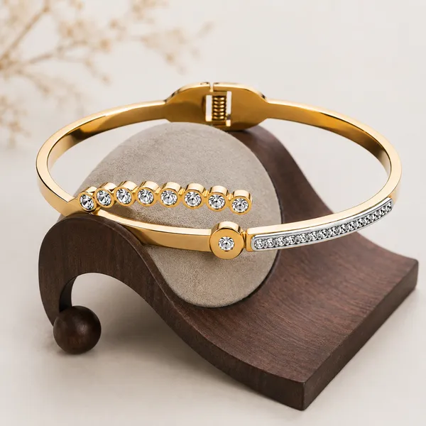 Zeeba_Radiance_Gold_Plated_American_Diamond_Designer_Bracelet_for_Women
