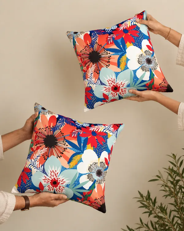 Tropical_Bloomscape_Printed__Cushion_Cover_Size_40x40_Cms