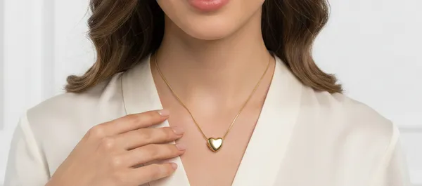 Gold_Stainless_Steel_Classic_Heart_Pendant_Necklace_For_Women_(PNSS-18)