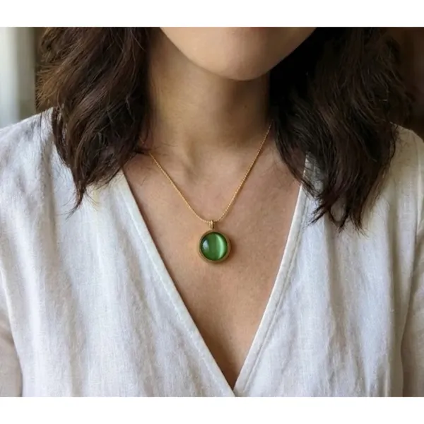 Gold_Stainless_Steel_Round_Green_Cabochon_Pendant_Necklace_For_Women_(PNSS-27)