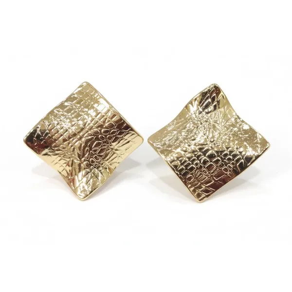 Gold_Stainless_Steel_Diamond_Shape_Textured_Stud_Earrings_For_Women_(ERSS-18)