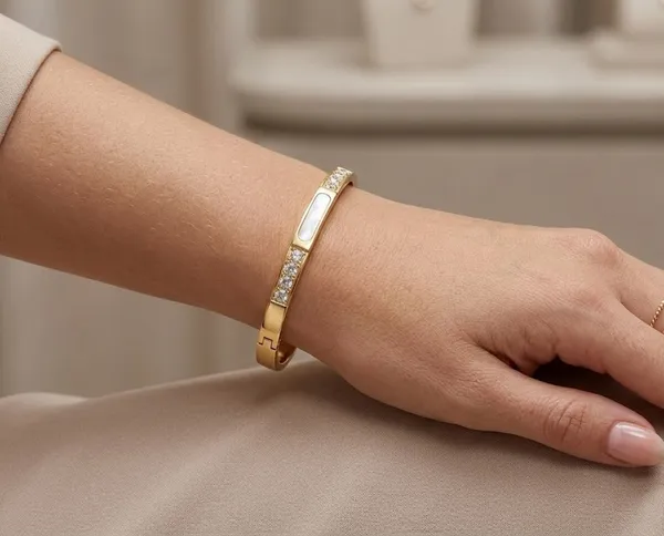 Gold_Stainless_Steel_White_Crystal_Studded_Bangle_Bracelet_For_Women_(BRSSCF-54)
