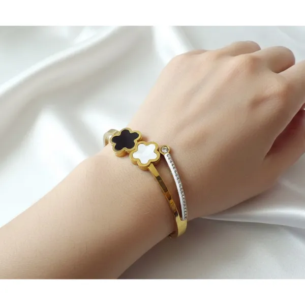 Gold_Stainless_Steel_Floral_Enamel_Bangle_Bracelet_For_Women_(BRSSCF-34)