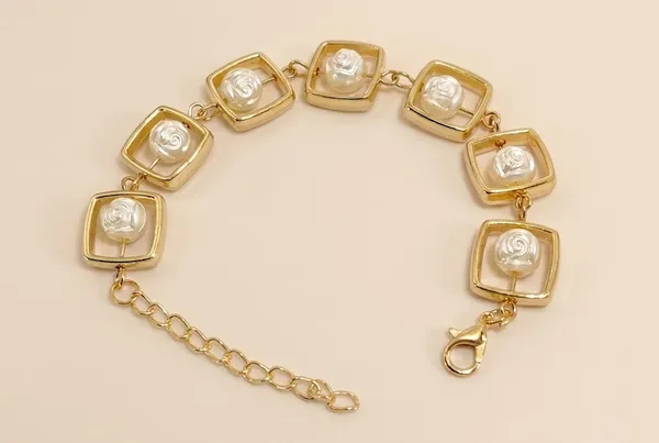 Gold_Stainless_Steel_Square_Pearl_Geometric_Bracelet_For_Women_(BRSSCN-10)