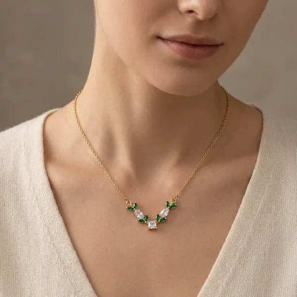 Gold_Plated_Green_Crystal_Leaf_Pendant_Necklace_For_Women_(PNSS-34B)