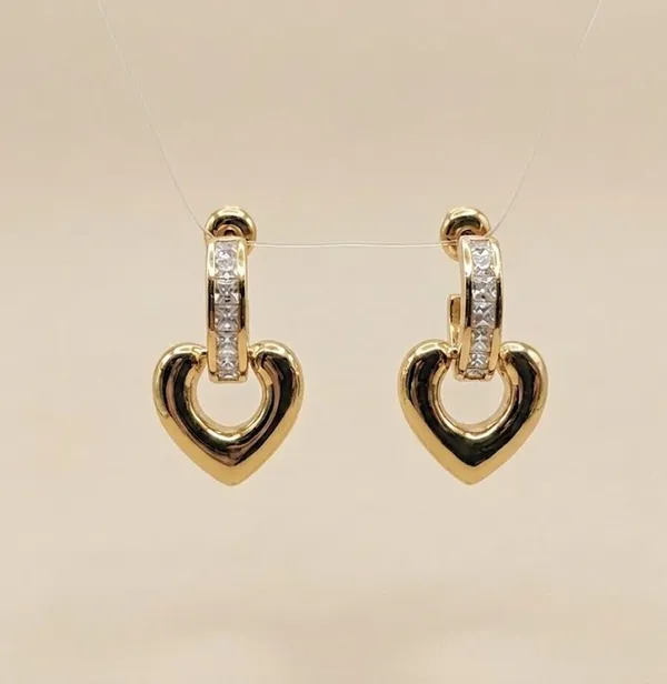 Gold_Metal_Black_Enamel_Heart_Drop_Earrings_For_Women_(ERAD-03B)