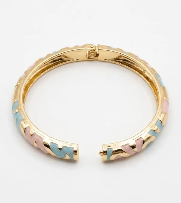 Gold_Metal_Pastel_Enamel_Braided_Bangle_Bracelet_For_Women_(BRENCF-02)