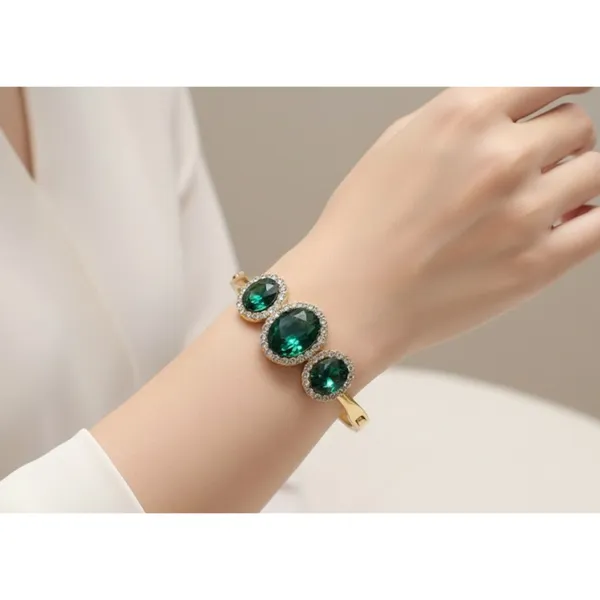 Gold_Stainless_Steel_Green_Crystal_Oval_Stone_Bracelet_For_Women_(BRSSCF-36D)