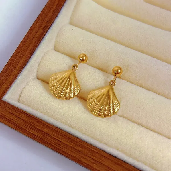 Gold_Stainless_Steel_Shell_Fan_Drop_Earrings_For_Women_(ERSS-33)