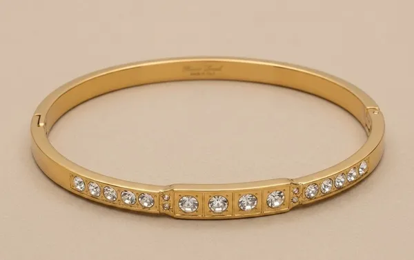 Gold_Stainless_Steel_Crystal_Embellished_Bangle_Bracelet_For_Women_(BRSSCF-52)