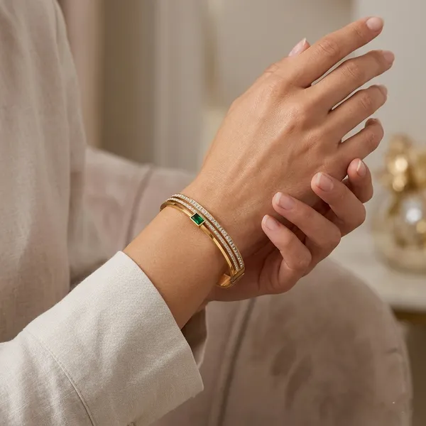 Gold_Stainless_Steel_Crystal_Studded_Emerald_Accent_Bangle_Bracelet_For_Women_(BRSSCF-46)