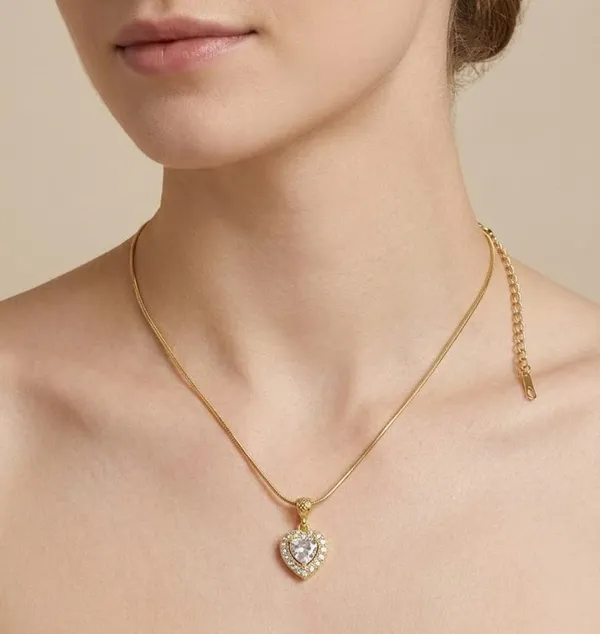 Gold_Stainless_Steel_Crystal_Heart_Pendant_Necklace_For_Women_(PNSS-47)