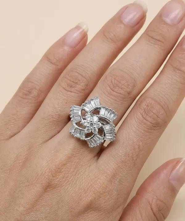 Silver_Plated_Cubic_Zirconia_Floral_Cocktail_Ring_For_Women_(RGSS-06B)