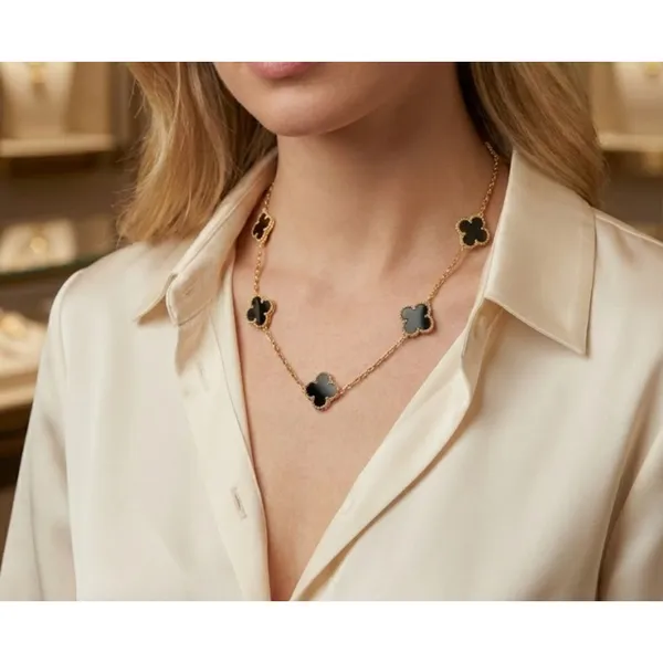 Gold_Stainless_Steel_Black_Clover_Motif_Chain_Necklace_For_Women_(PNSS-22)