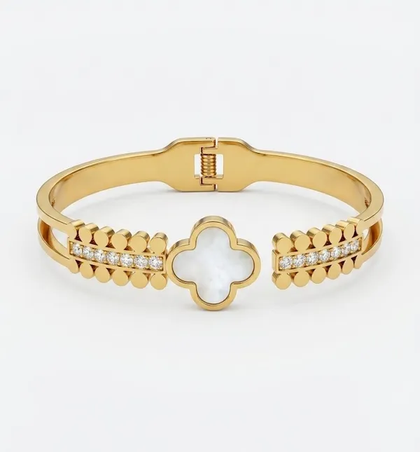 Gold_Stainless_Steel_White_Clover_Crystal_Charm_Bracelet_For_Women_(BRSSCF-44)