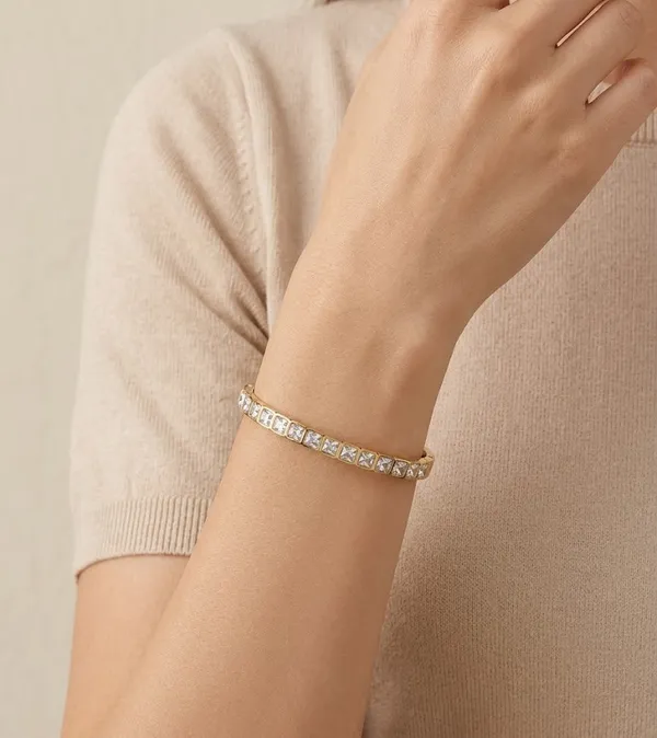 Gold_Stainless_Steel_Crystal_Studded_Hinged_Bangle_Bracelet_For_Women_(BRSSCF-49)