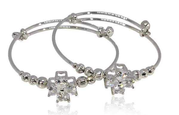 Silver_Plated_Crystal_Cross_Charm_Adjustable_Bracelet_For_Women_(BRSSCF-42A)