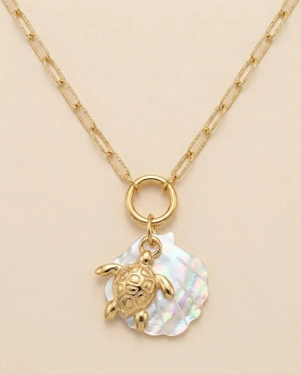 Gold_Stainless_Steel_Ruby_Emerald_Cut_Diamond_Halo_Pendant_Necklace_For_Women_(PNSS-51)