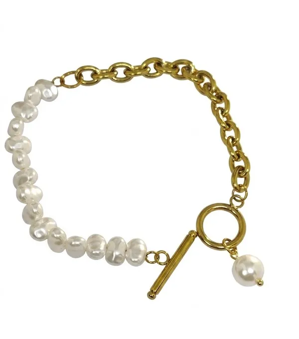 Gold_Stainless_Steel_Pearl_Chain_Toggle_Bracelet_For_Women_(BRSSCN-08)