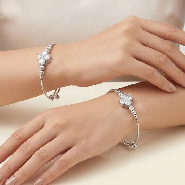 Silver_Plated_Crystal_Cross_Charm_Adjustable_Bracelet_For_Women_(BRSSCF-42A)
