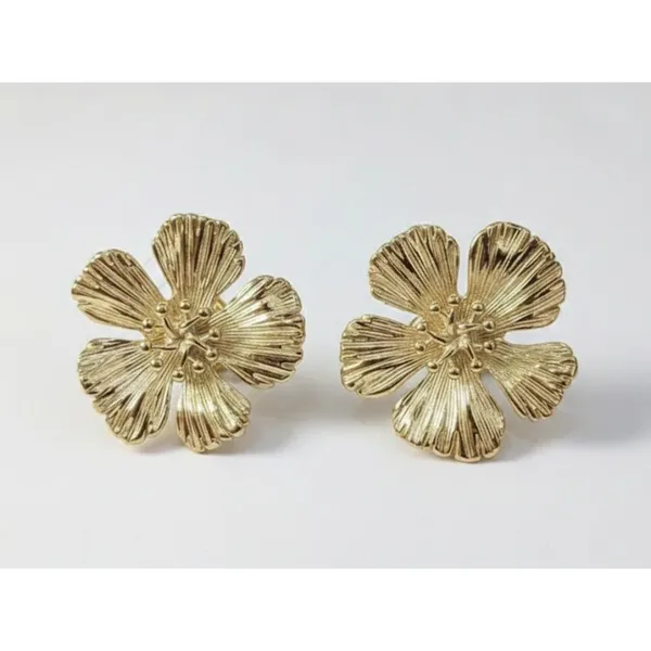Gold_Stainless_Steel_Textured_Floral_Stud_Earrings_For_Women_(ERSS-04)