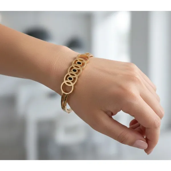 Gold_Stainless_Steel_Interlocking_Circle_Geometric_Bangle_Bracelet_For_Women_(BRSSCF-21)