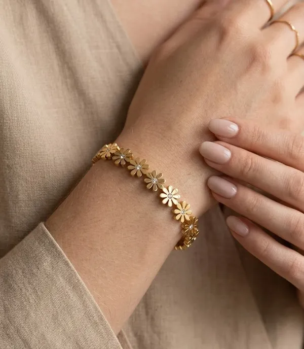 Gold_Stainless_Steel_Daisy_Flower_Crystal_Accent_Bracelet_For_Women_(BRSSCF-53)