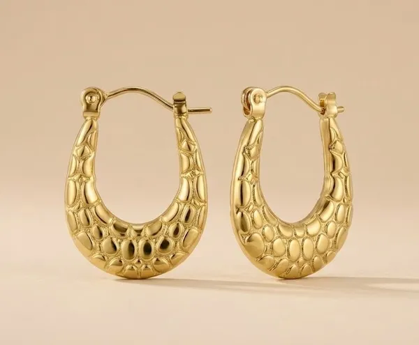 Gold_Stainless_Steel_Textured_Oval_Hoop_Earrings_For_Women_(ERSS-31)