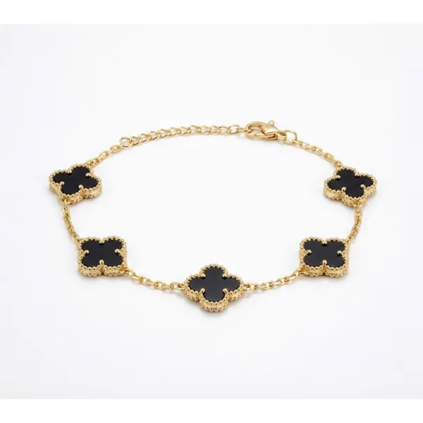 Gold_Black_Onyx_Four_Leaf_Clover_Chain_Bracelet_For_Women_(BRSSCN-01B)