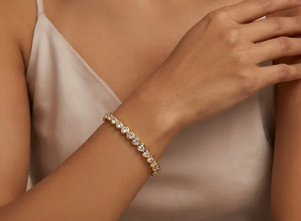 Gold_Stainless_Steel_Crystal_Studded_Adjustable_Bracelet_For_Women_(BRSSCF-47)