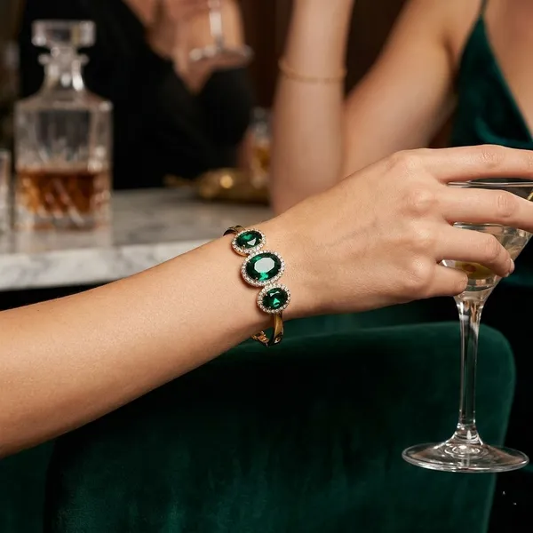 Gold_Stainless_Steel_Green_Crystal_Oval_Stone_Bracelet_For_Women_(BRSSCF-36D)