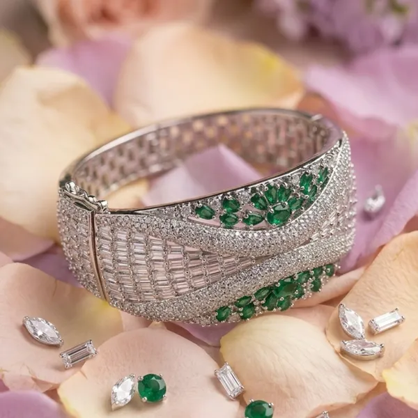 Empress_Emerald_&_Diamond_Zirconia_Statement_Kada_Bracelet