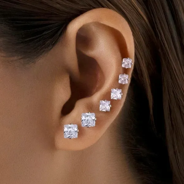 Lucent_Princess-Cut_Solitaire_Stud_Set