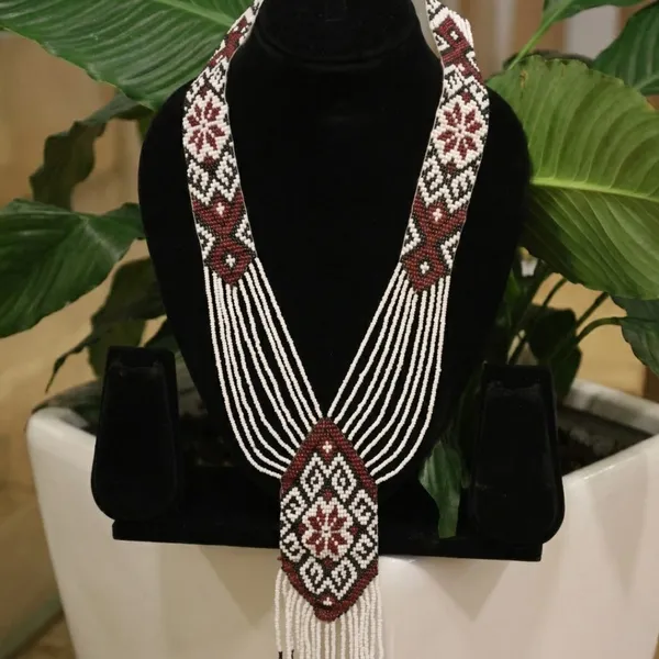 Elowen_Artisan_Hand-Beaded_Statement_Necklace