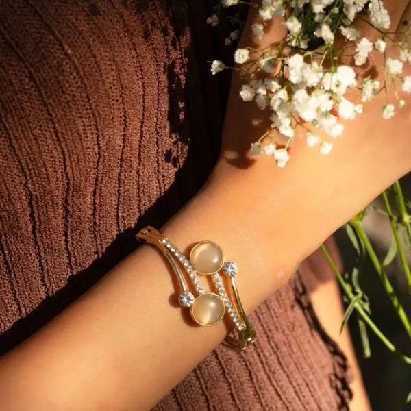 Luna_Celeste_Bangle_Bracelet