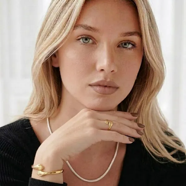 Eternal_Hug_Bangle_&_Ring_Set
