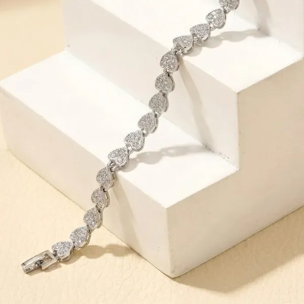 Dazzling_Silver_Heart-Link_Tennis_Bracelet