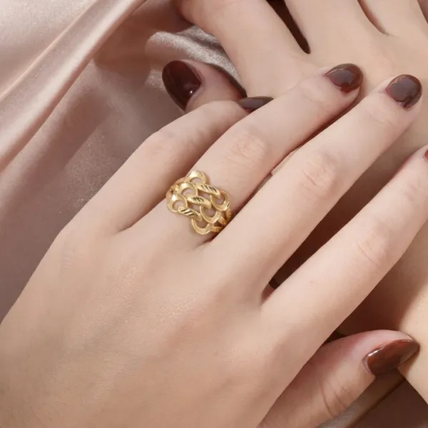 Gilded_Petal_Filigree_Ring