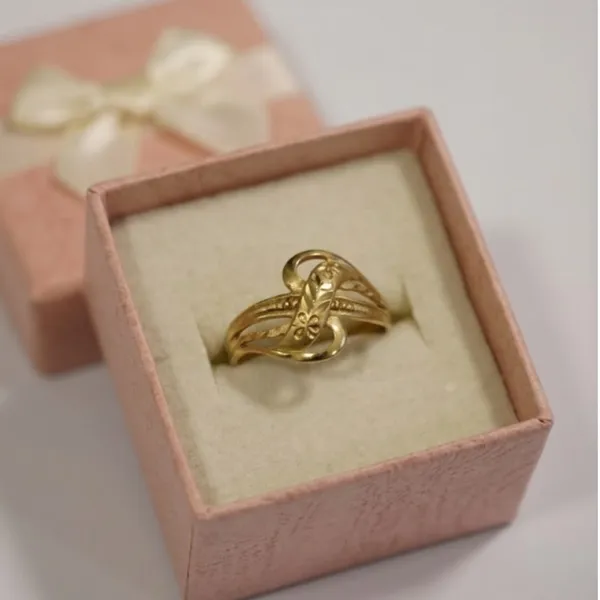 Luna_Petal_Ring
