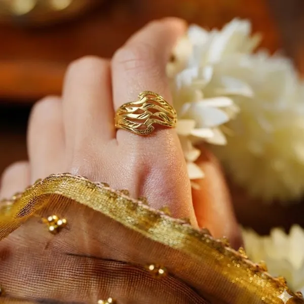 Ethereal_Wave_Filigree_Ring