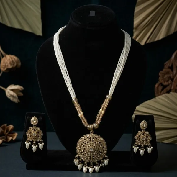Aadhya_Kundan_&_Multi-Strand_Pearl_Necklace_With_Statement_Earrings
