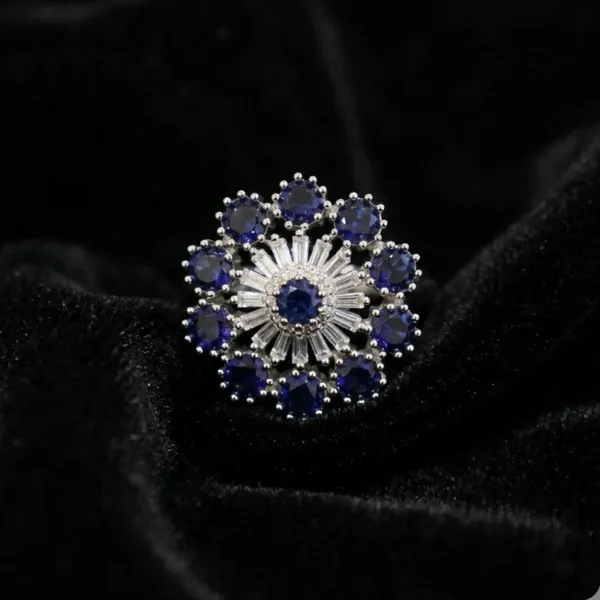 Midnight_Sapphire_Sunburst_Ring