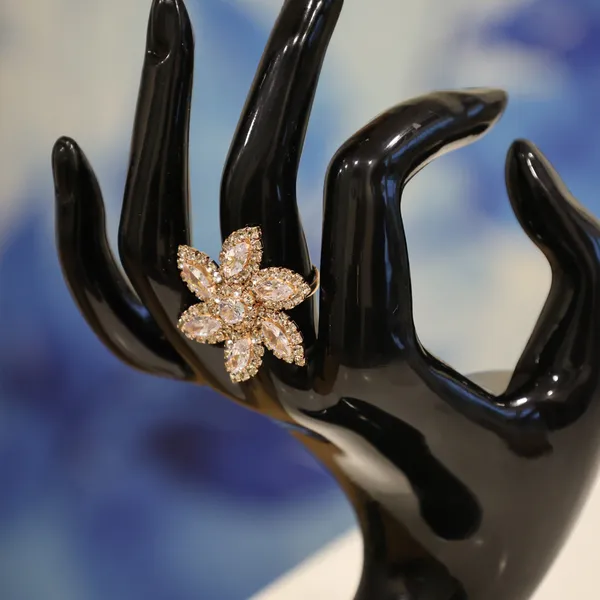 Stellar_Blossom_Statement_Ring