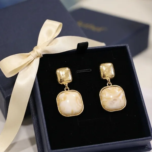 Vintage_Marbled_Stone_Square_Drop_Earrings