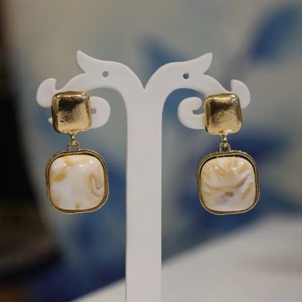 Vintage_Marbled_Stone_Square_Drop_Earrings
