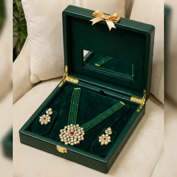 Emerald_Radiance_Polki_Mala_Set